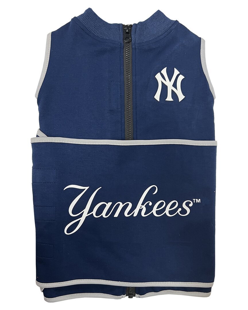 MLB New York Yankees Soothing Solution Vest
