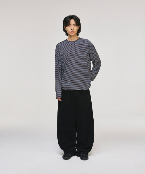 Wide Curved Dart Corduroy Pants