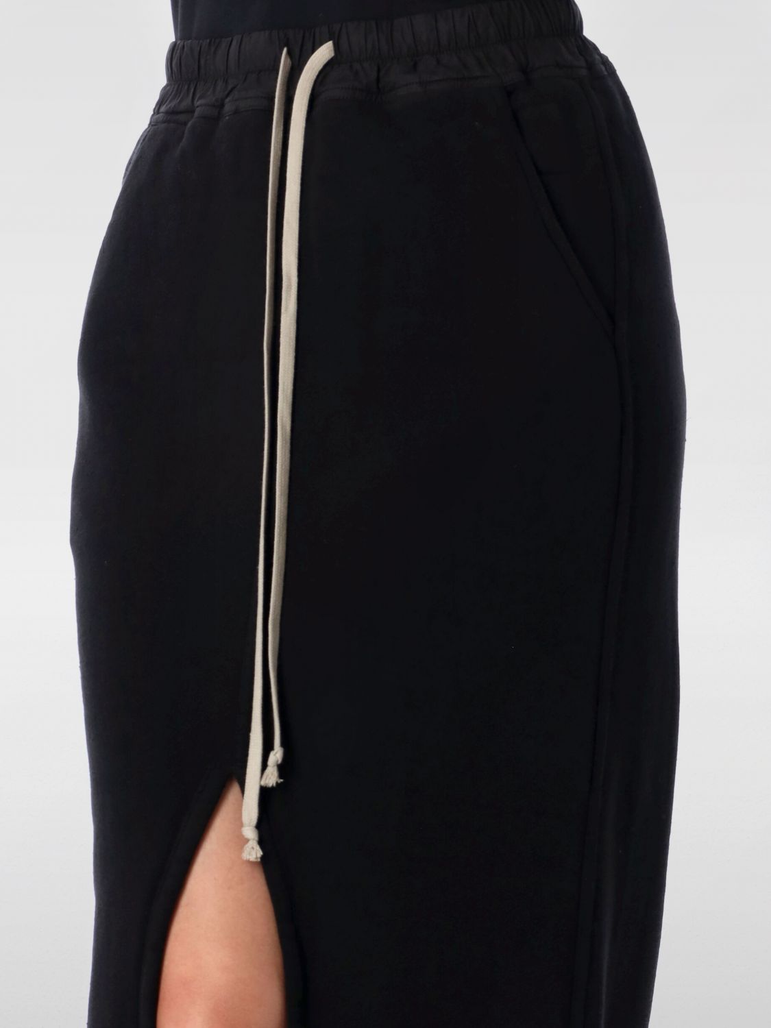 Skirt Woman color Black