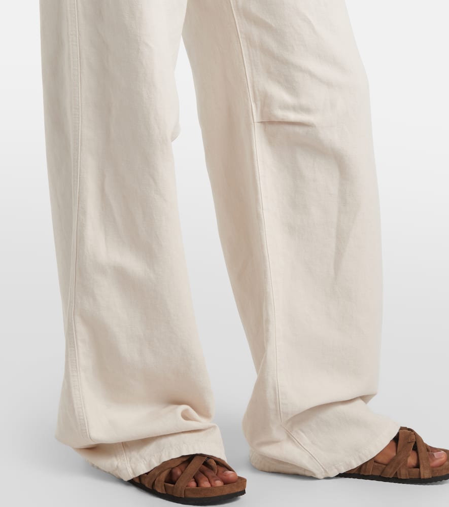 Wide-leg jeans