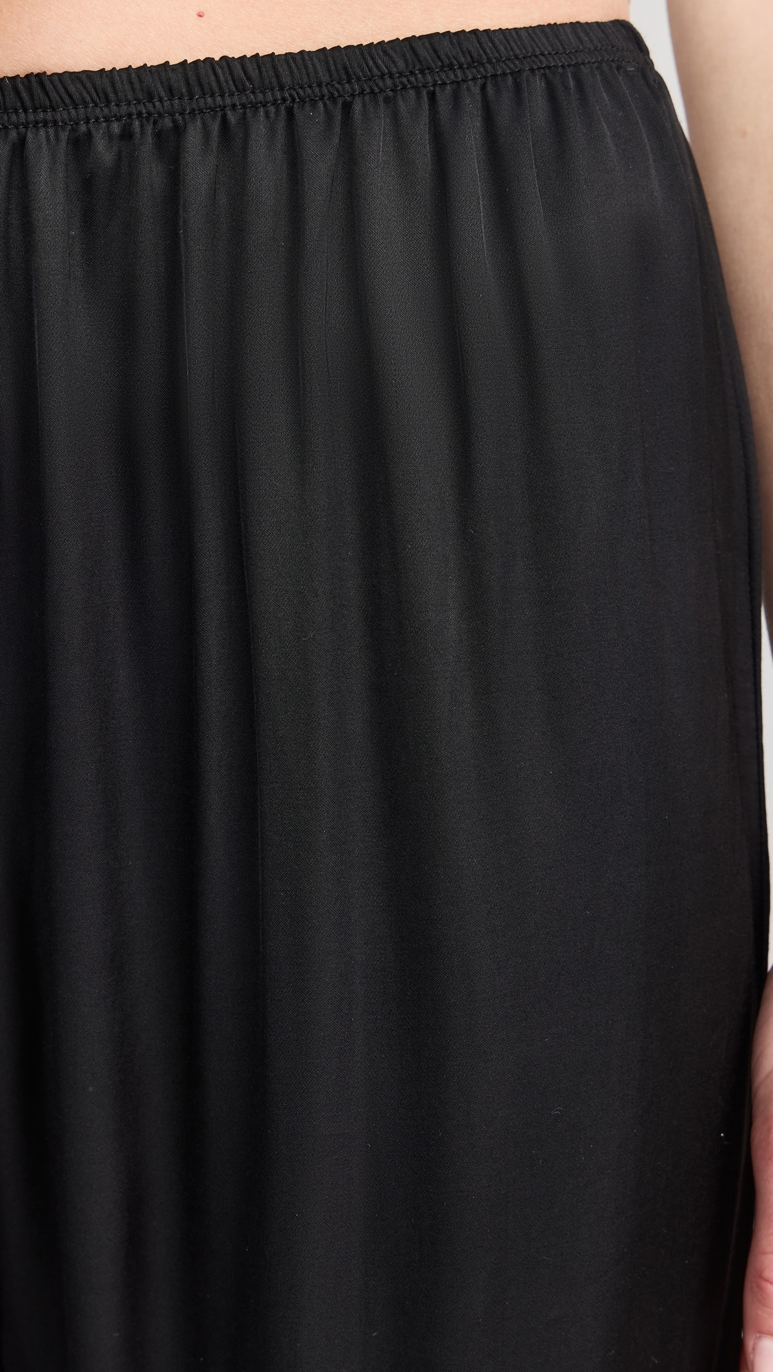 The Silky Simple Pants Jet