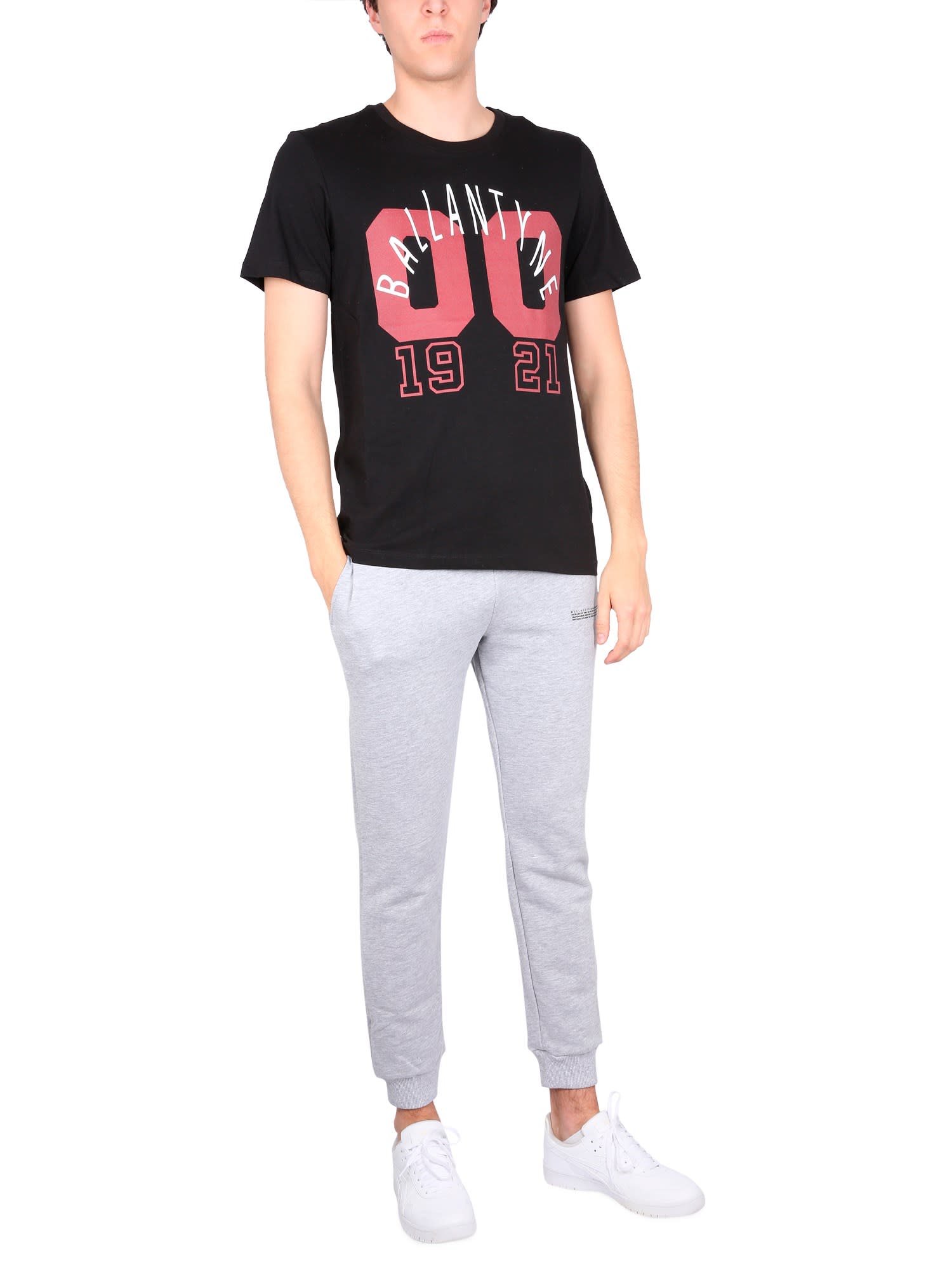 T-Shirts Crewneck T-Shirt