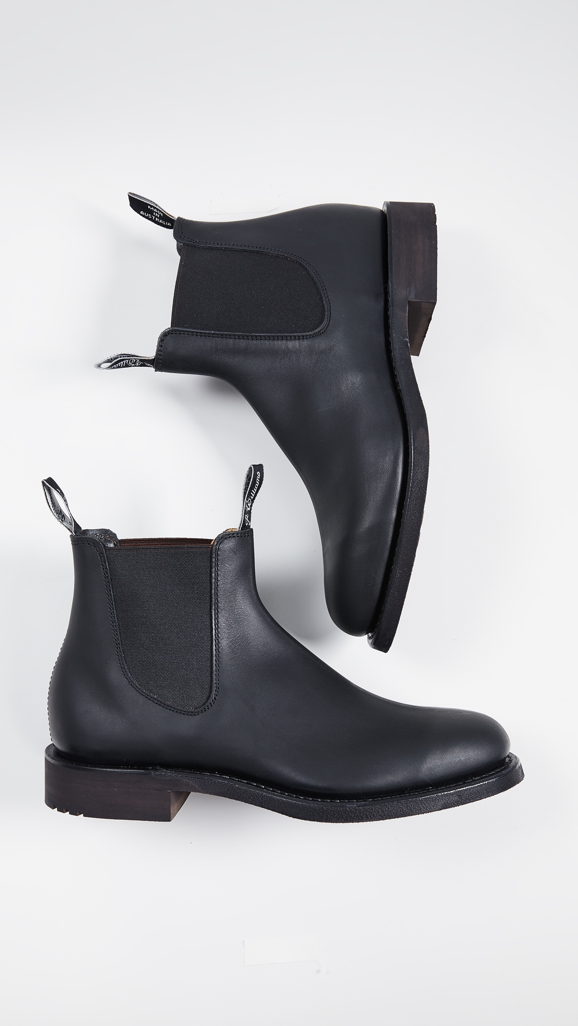 R. M. Williams Gardner Leather Chelsea Boots Black