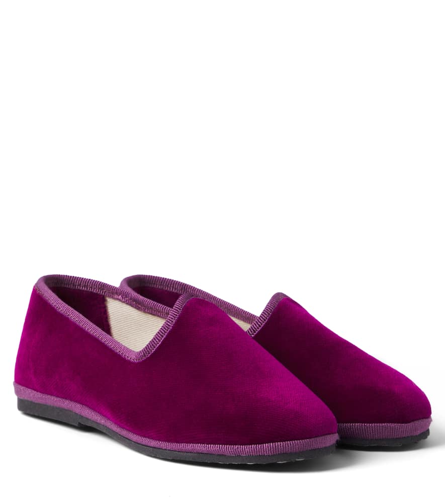 Velvet slip-on shoes