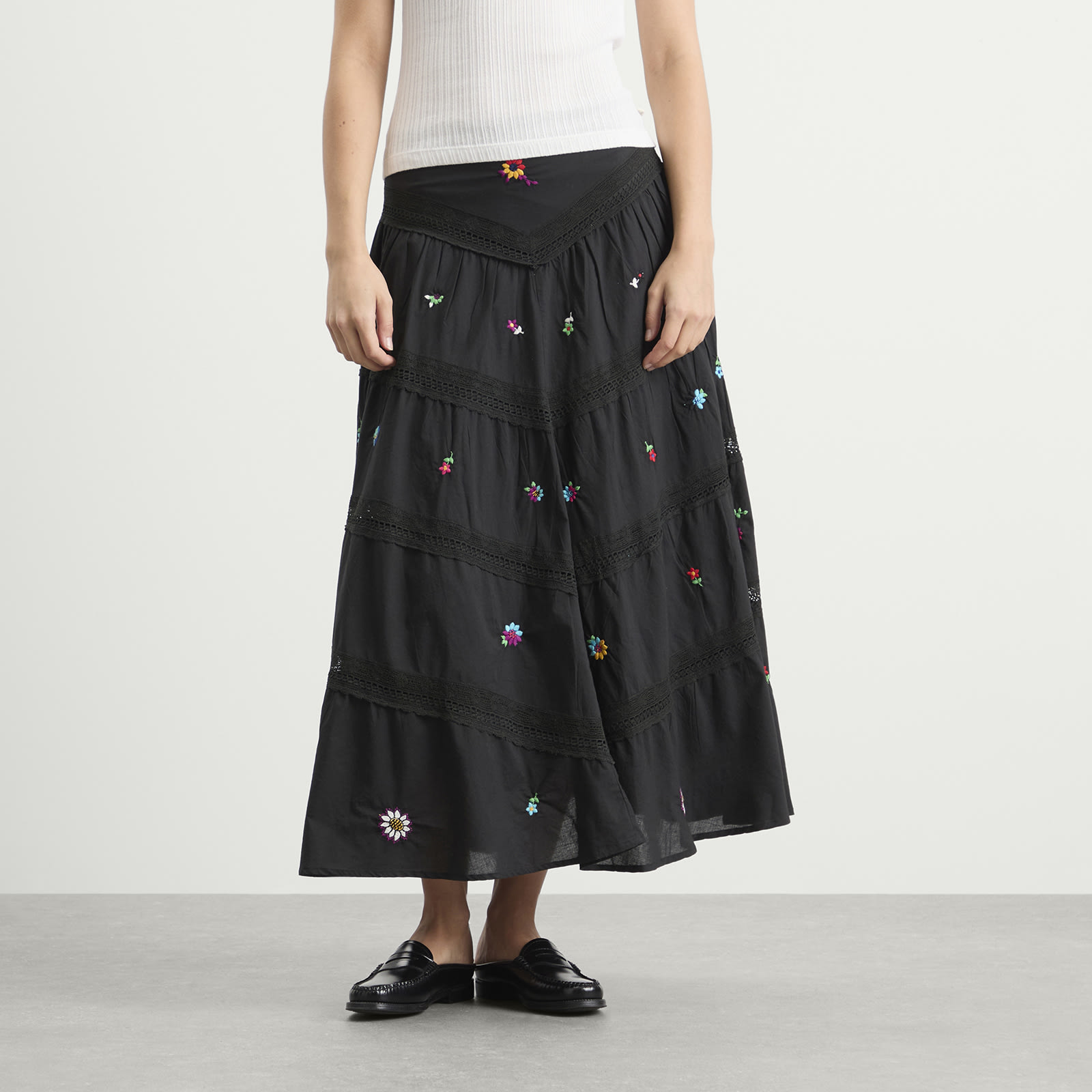 Women's Sigrid Skirt Sun Embroidery Black