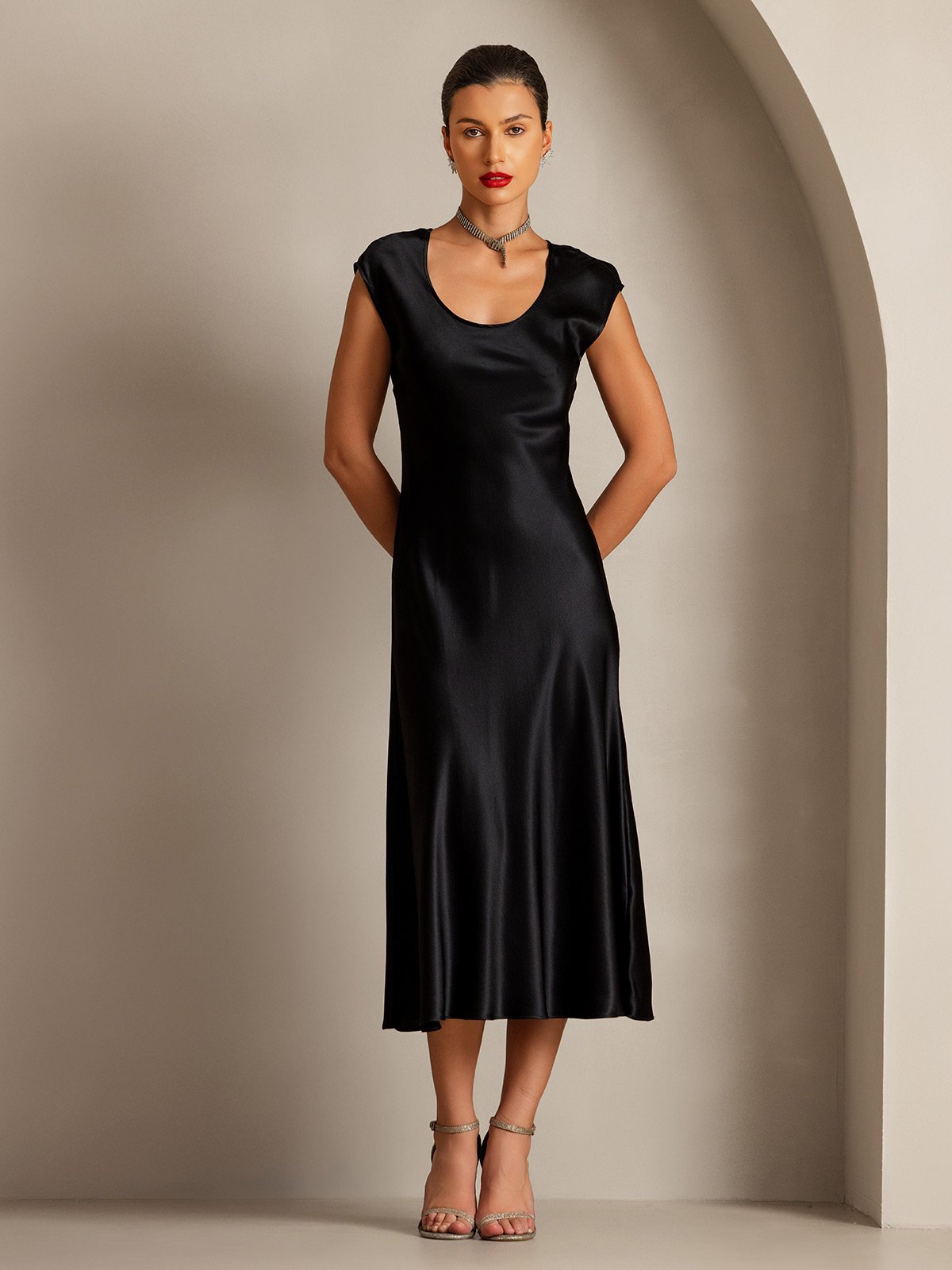 19Momme Silk Cap Sleeve Round Neck Midi Dress