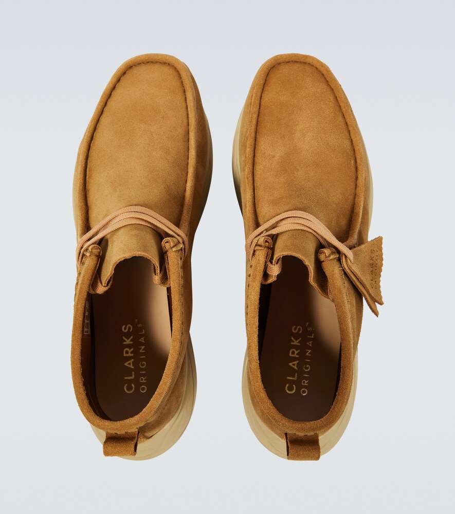 Wallabee Eden suede boots