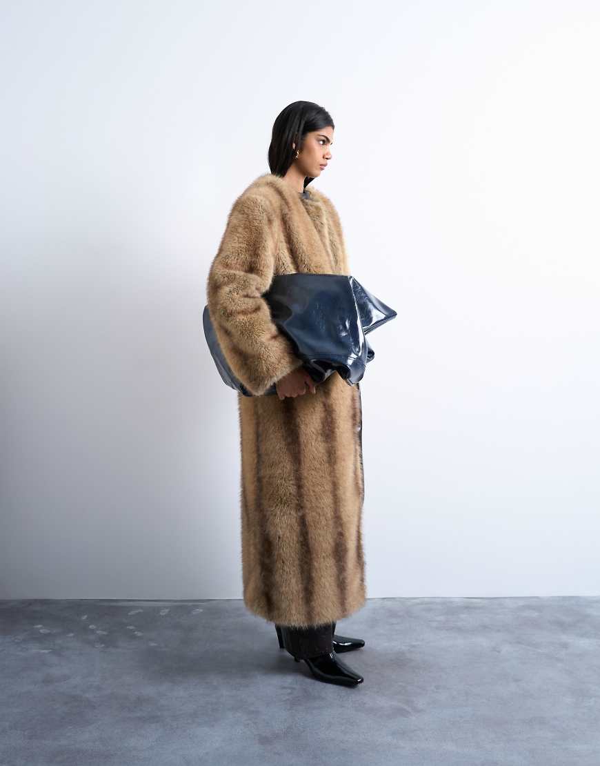 Faux fur collarless long coat in natural stripe in beige-Neutral