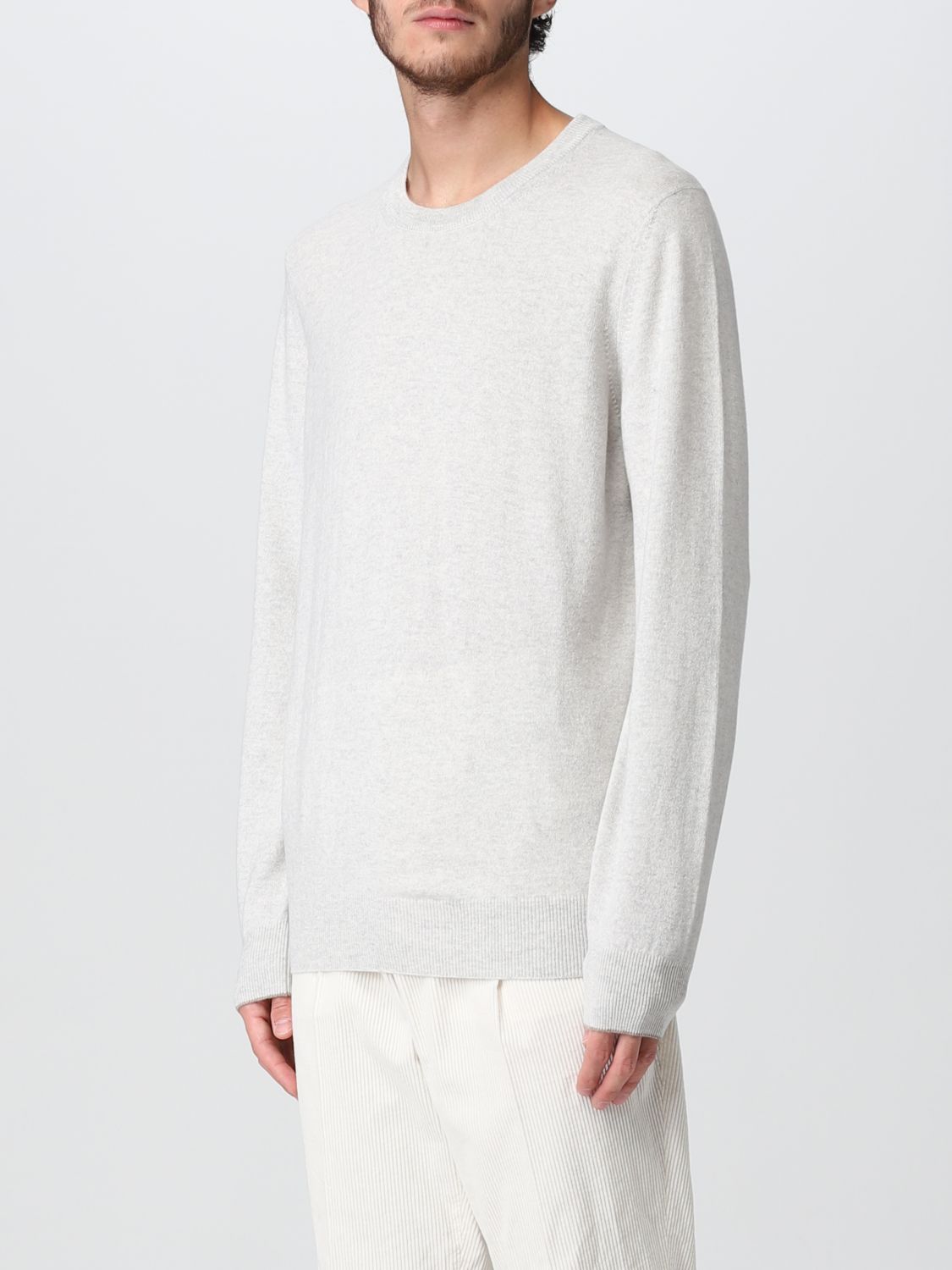 Cashmere sweater
