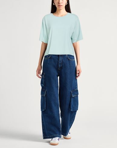Woman T