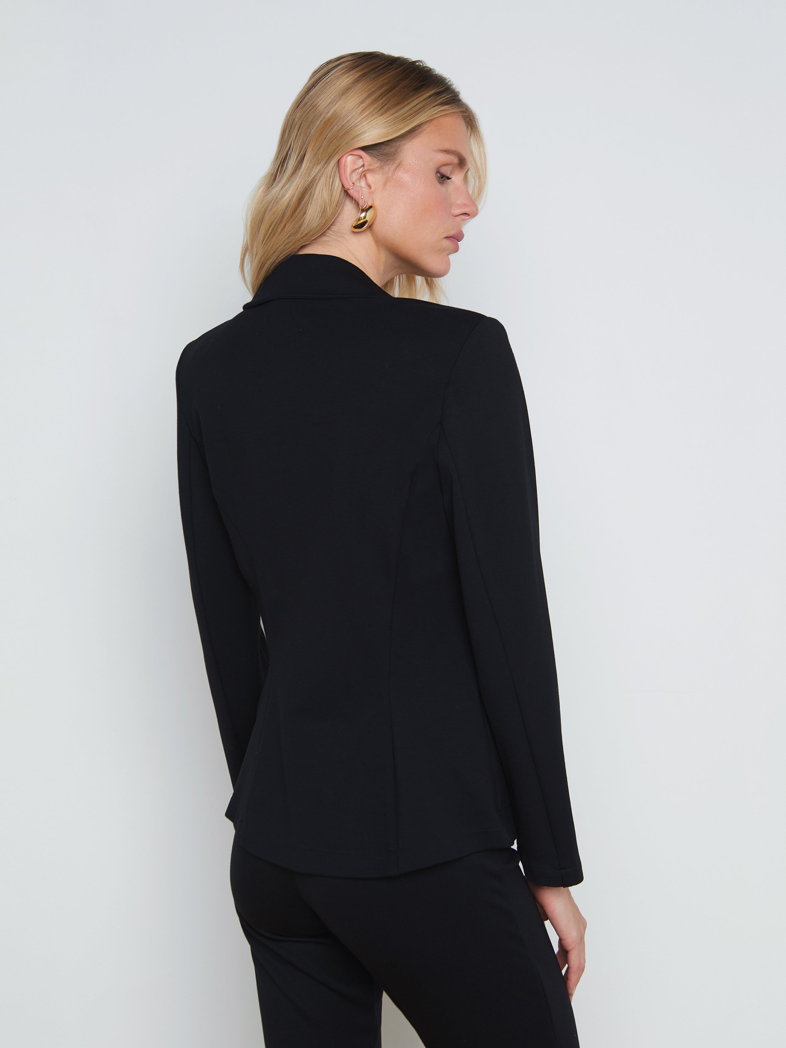 Flynn Single-Breasted Blazer In Black