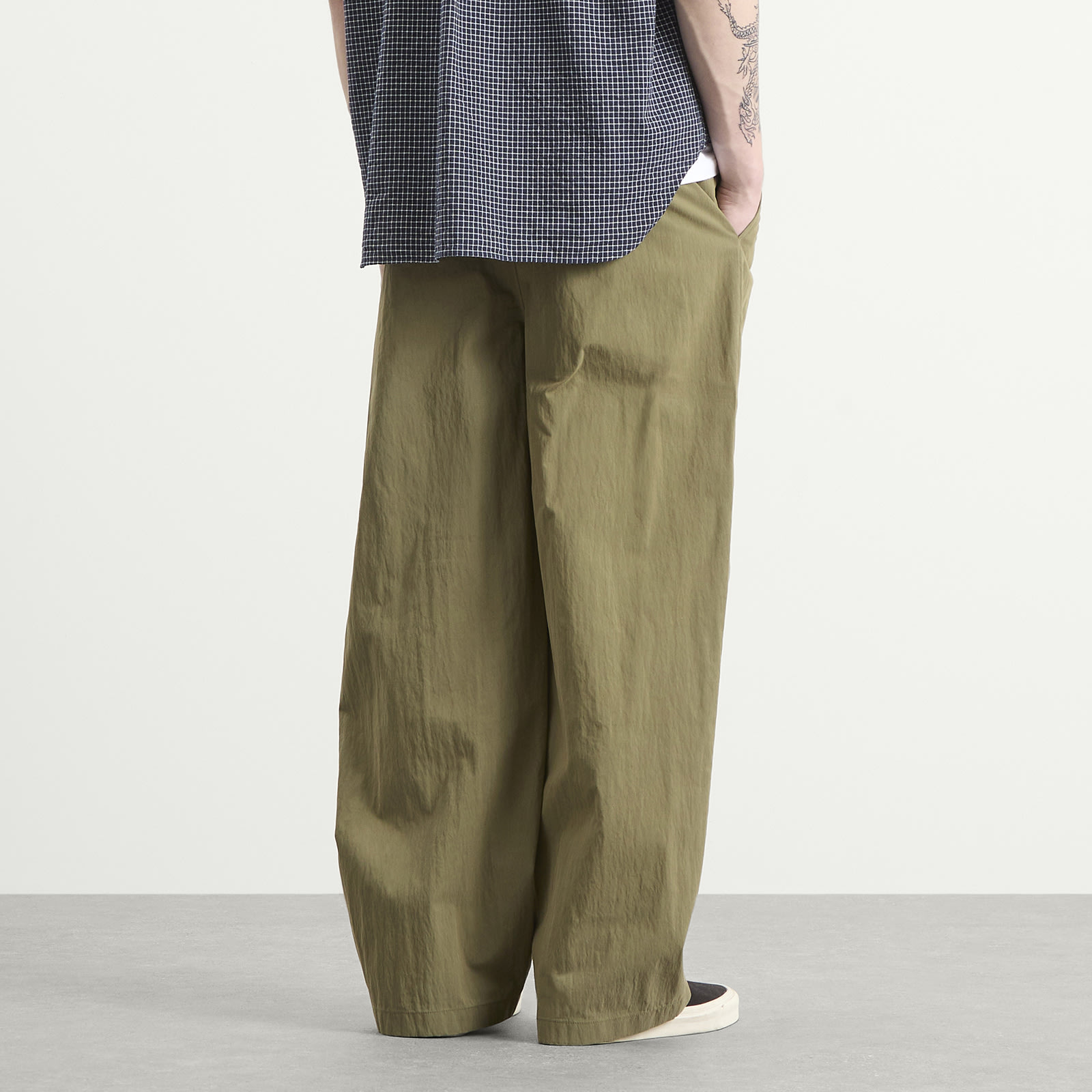 Men's Double Pleat Easy Pants in Olive