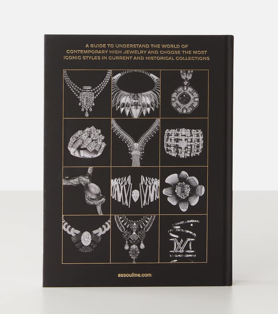 Assouline Jewelry Guide: The Ultimate Compendium book