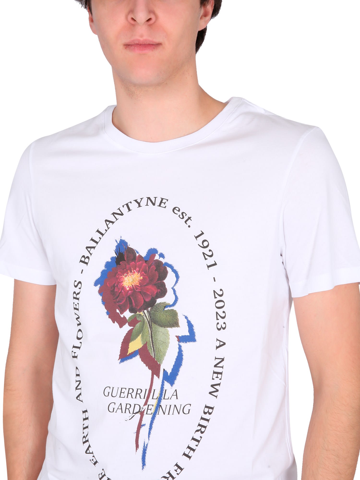 T-Shirts Crewneck T-Shirt
