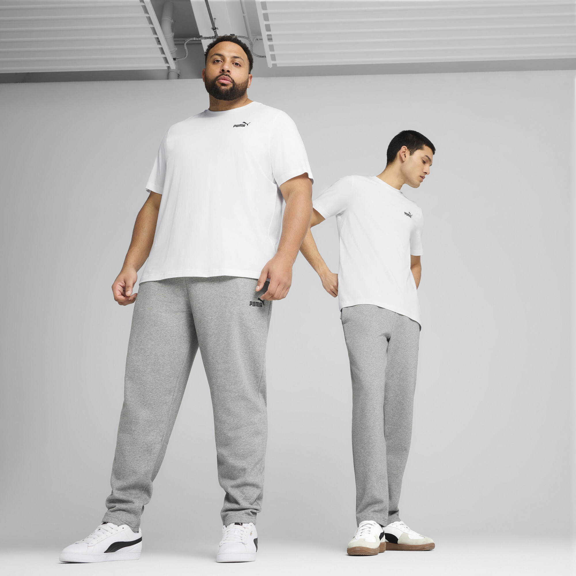 PUMA Essentials No. 1 Logo Men's Sweatpants in Grey