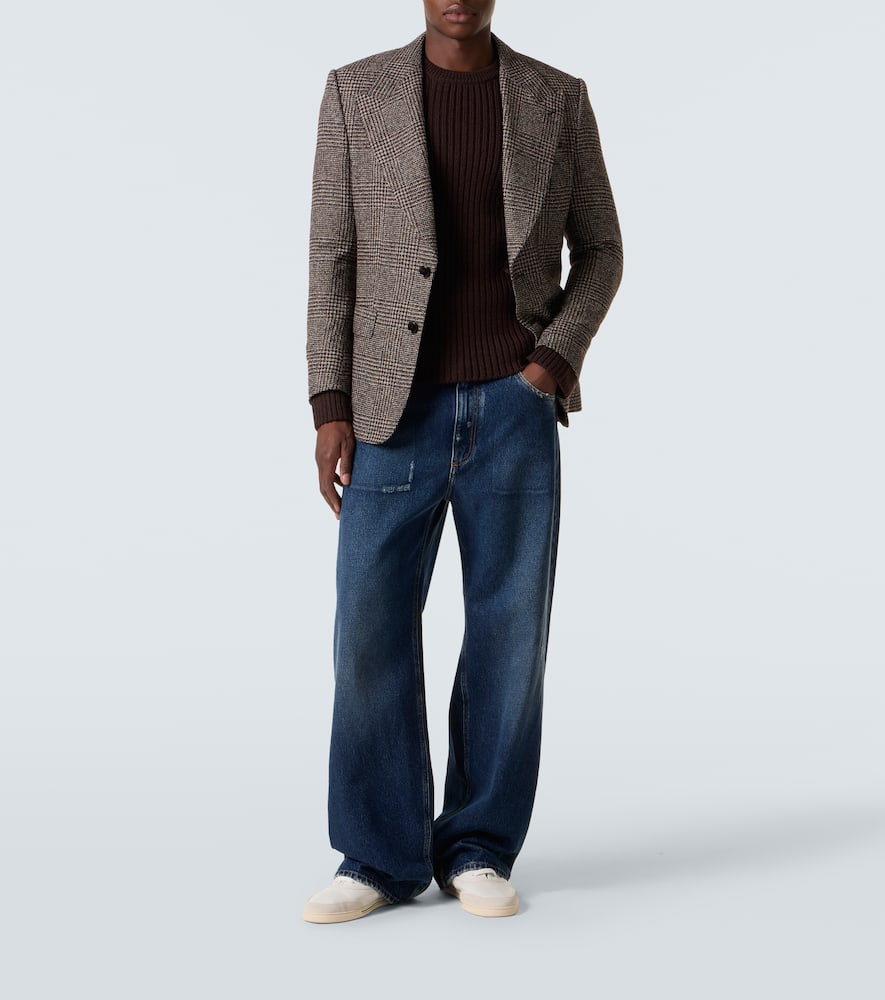 Low-rise wide-leg jeans