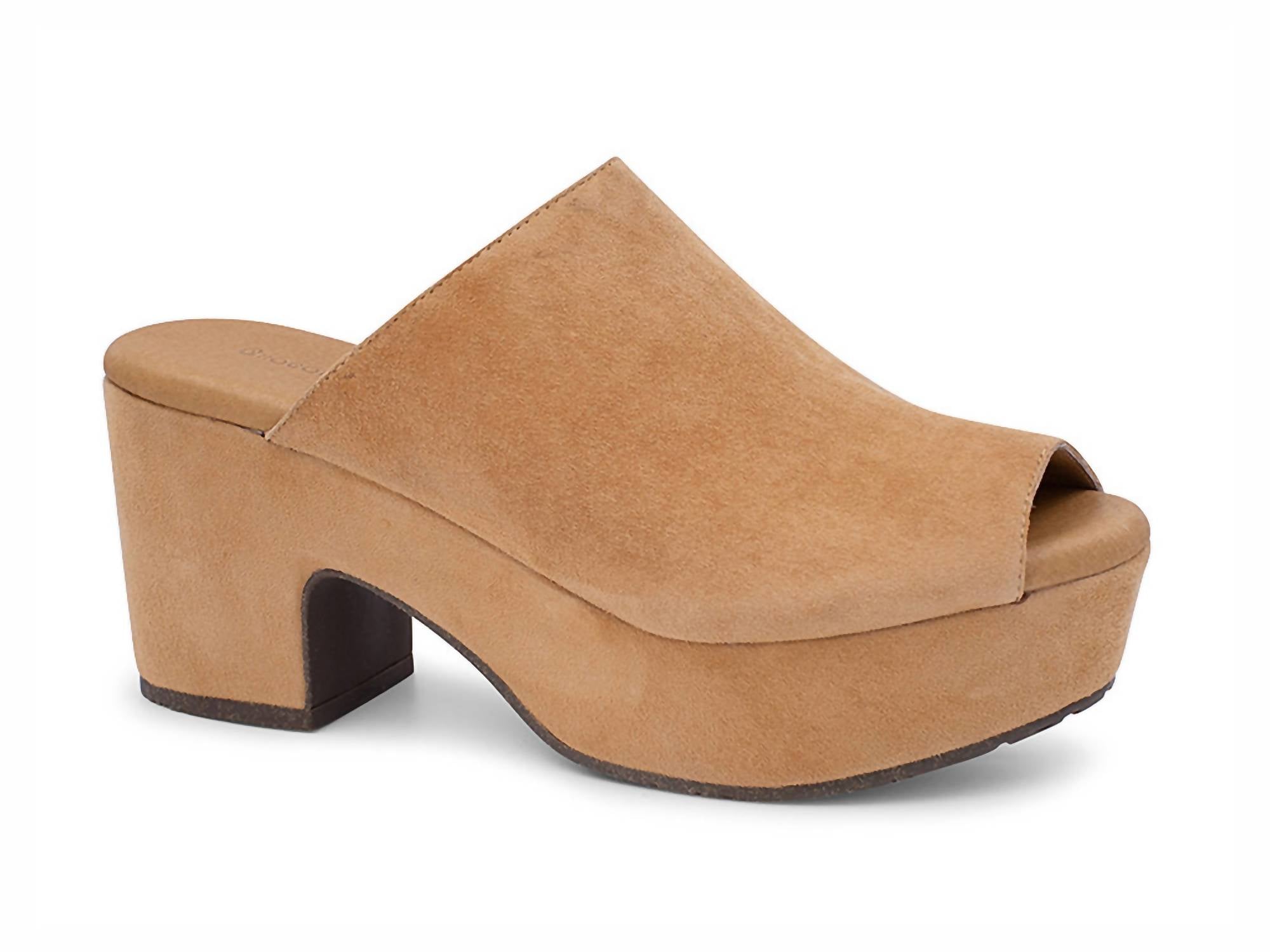 Women Garnnet Platform Sandal In Tan Suede