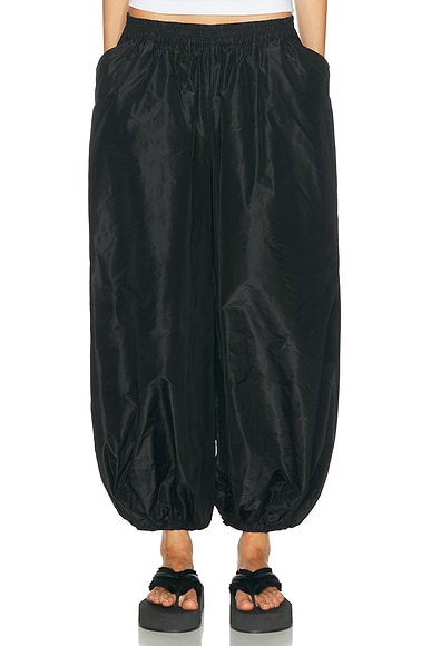 Suzie Kondi Sofia Balloon Pant in Black - Black. L also in
