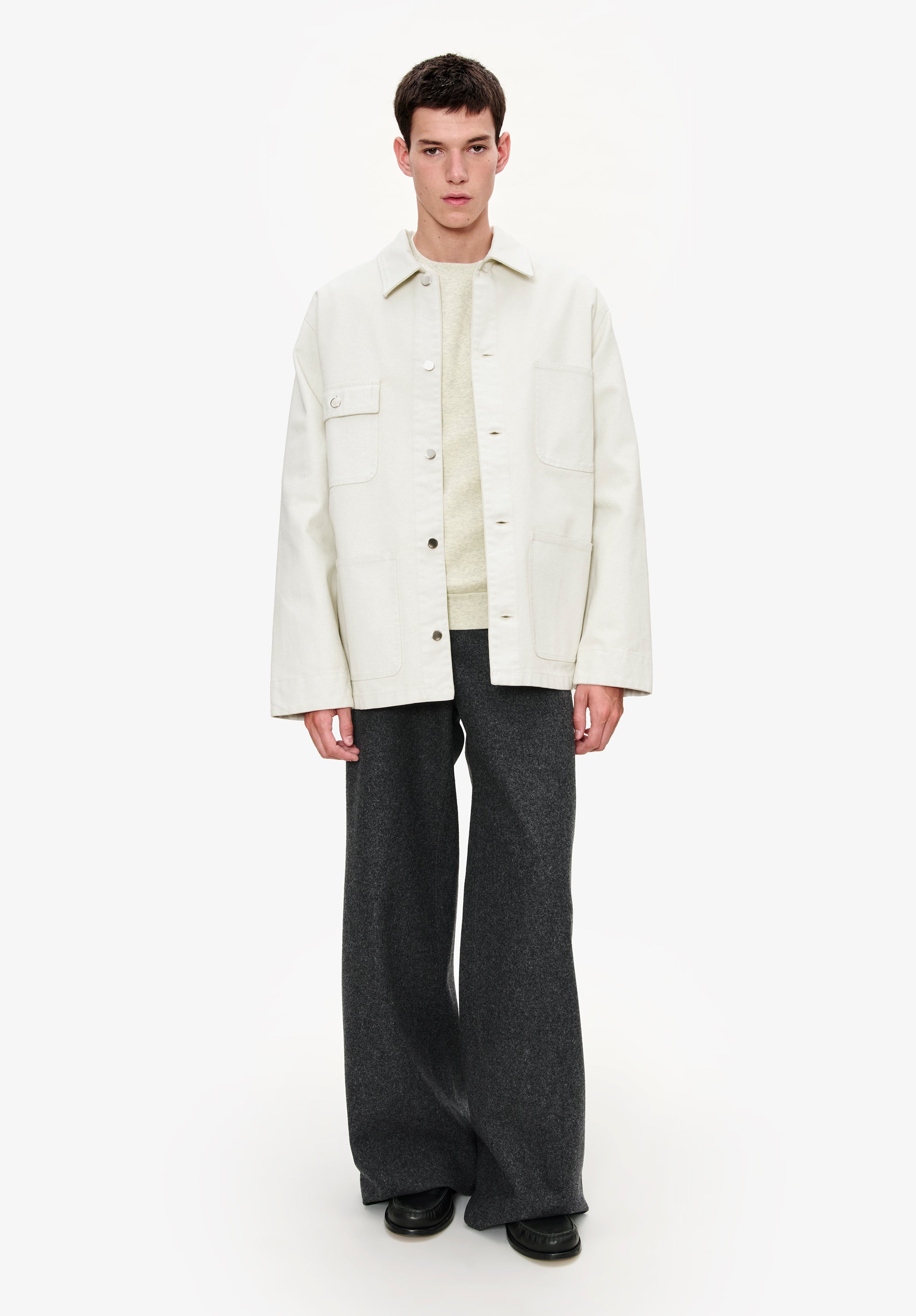 A. P.C. Men's Loose-fit overshirt-jacket Size: Extra Small in Chalk