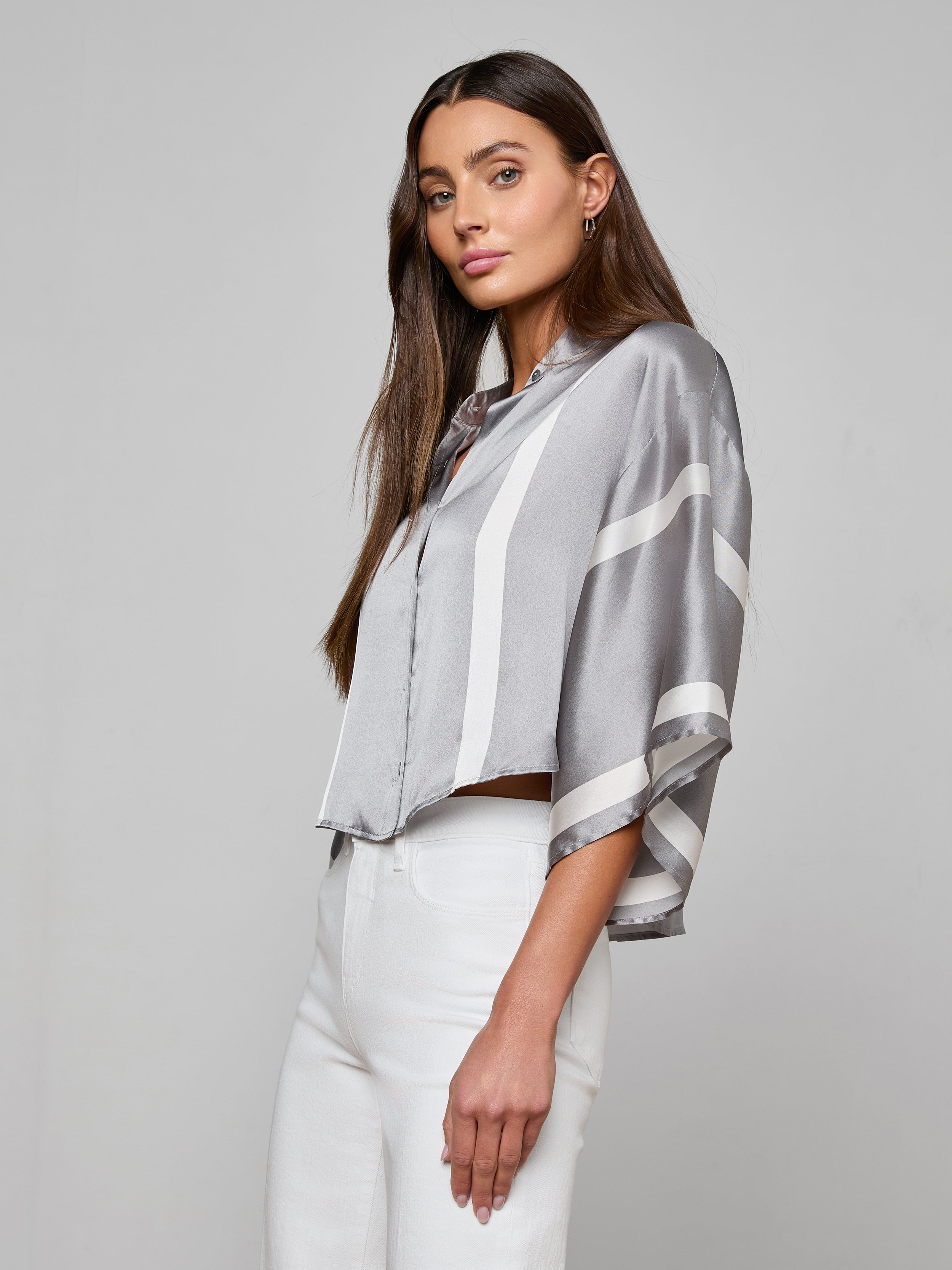 Dru Silk Blouse Top In Light Grey/white Placement Stripe