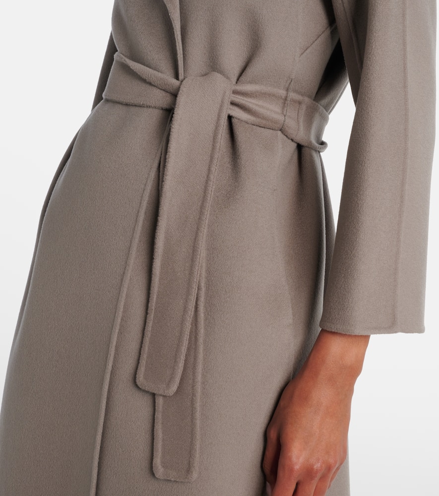 Esturia virgin wool coat