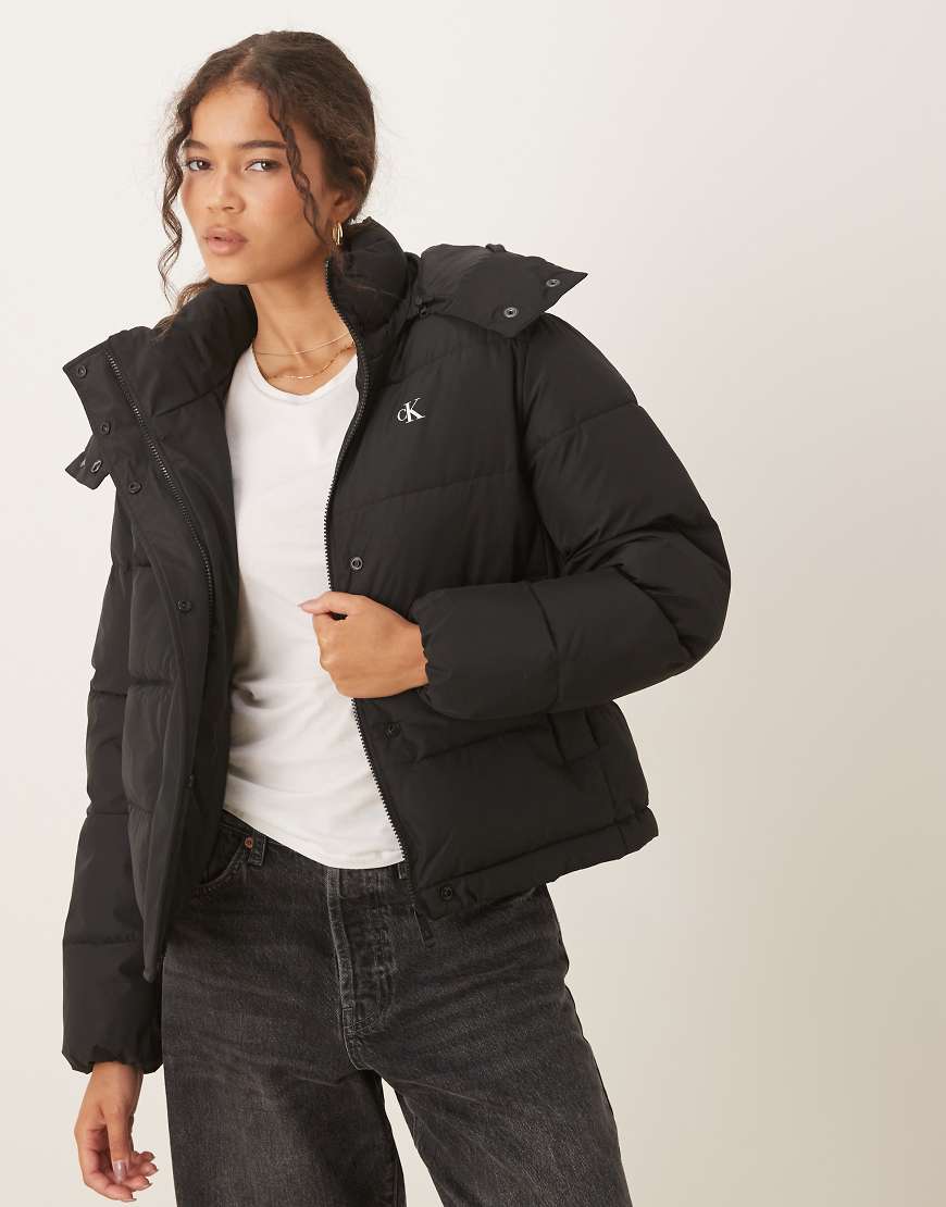 Short essential puffer jacket in black