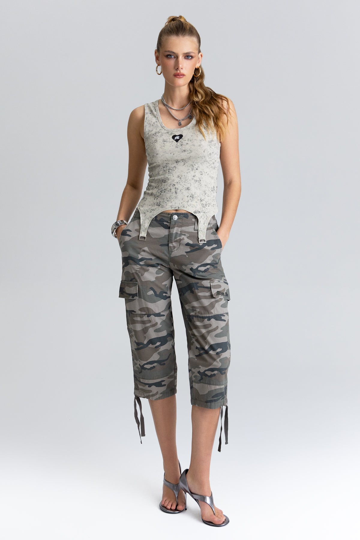 "Rogue Capri Cargo
