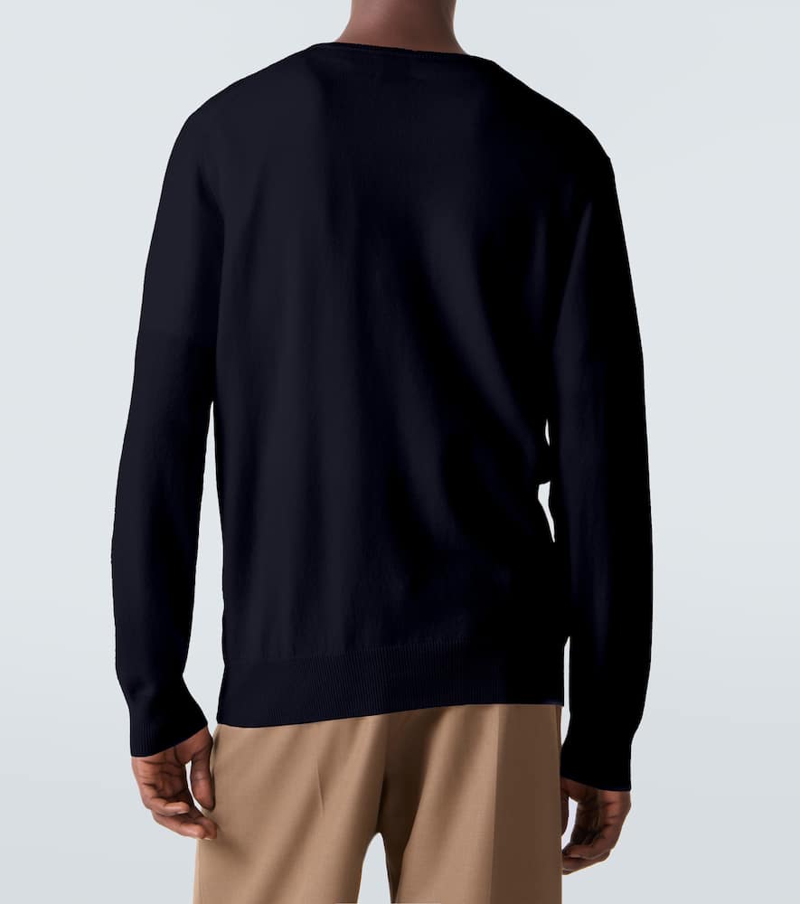 Cashmere sweater