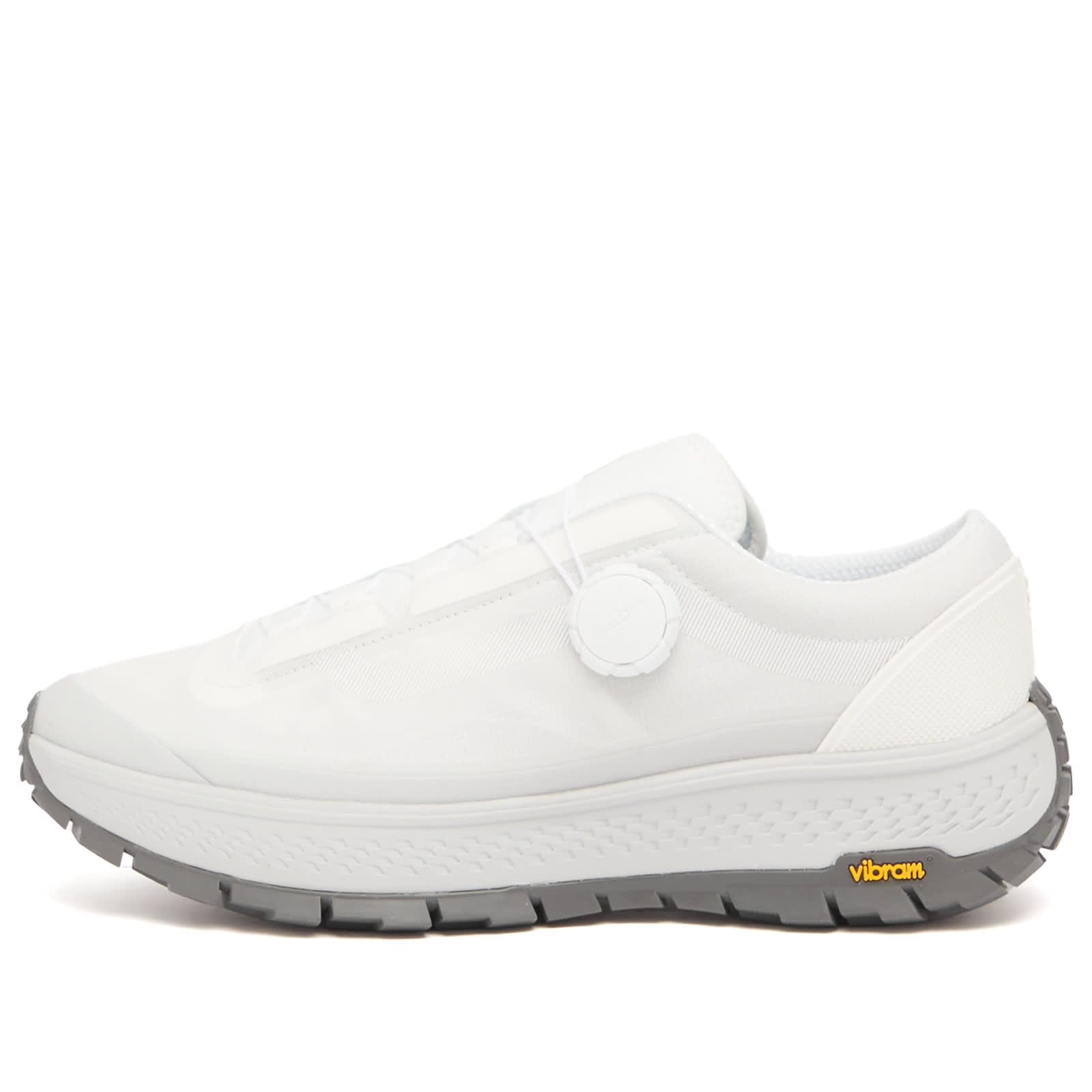 OTW Old Skool 36 Trail Vibram in White/Grey