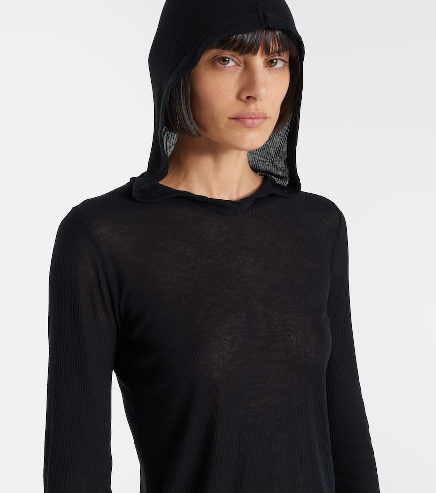 Hooded top