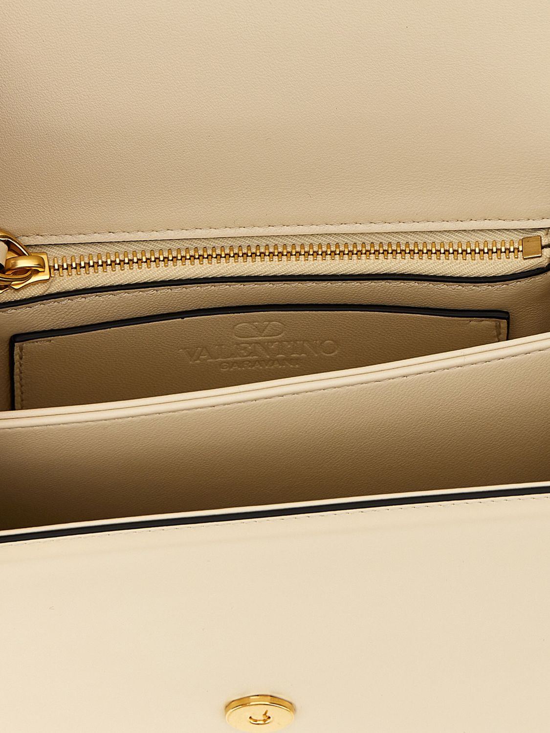 Handbag Woman color White
