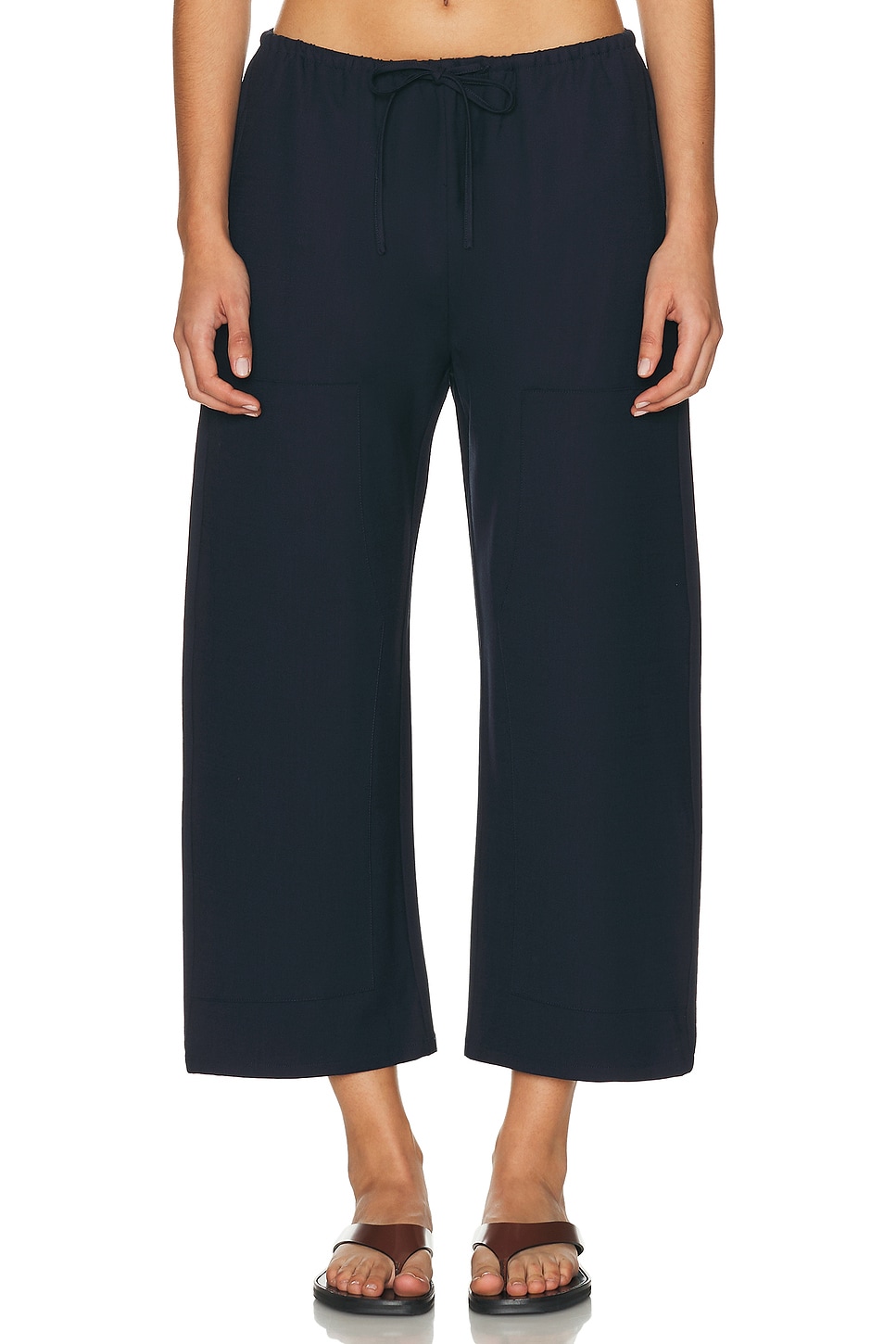 LESET Jane Carpenter Pant in Navy - Navy. S also in