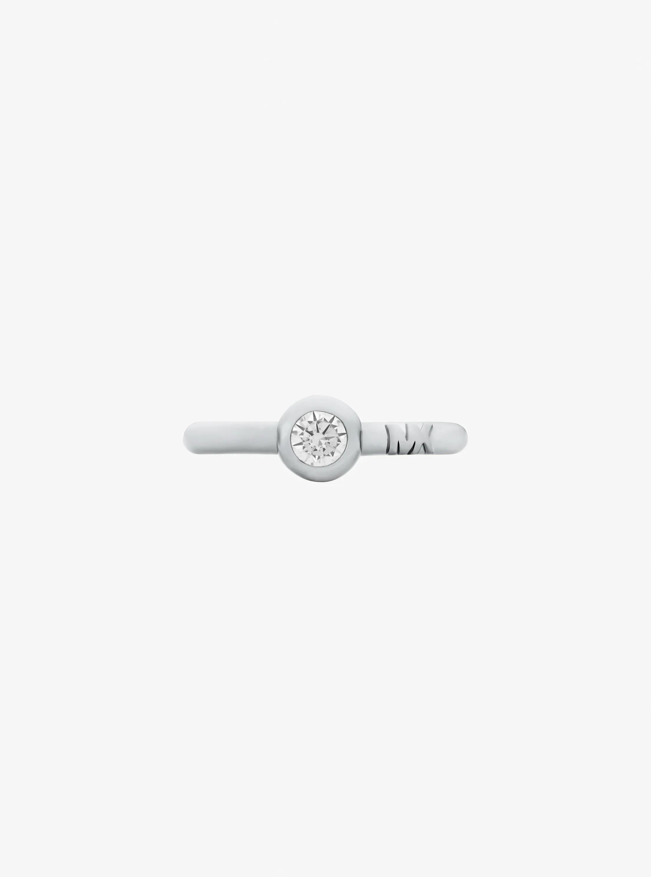 Round Stone Ring in Silver - size 7 by