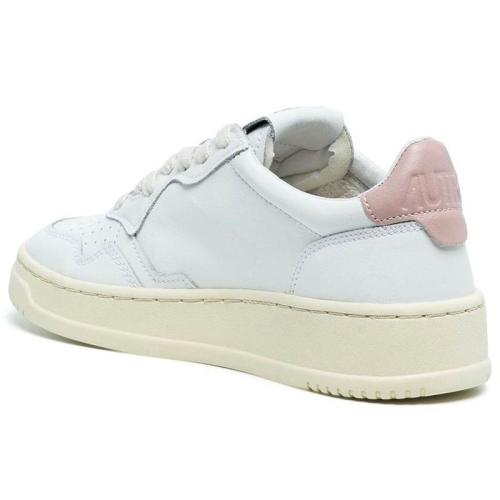 Trainers in leather