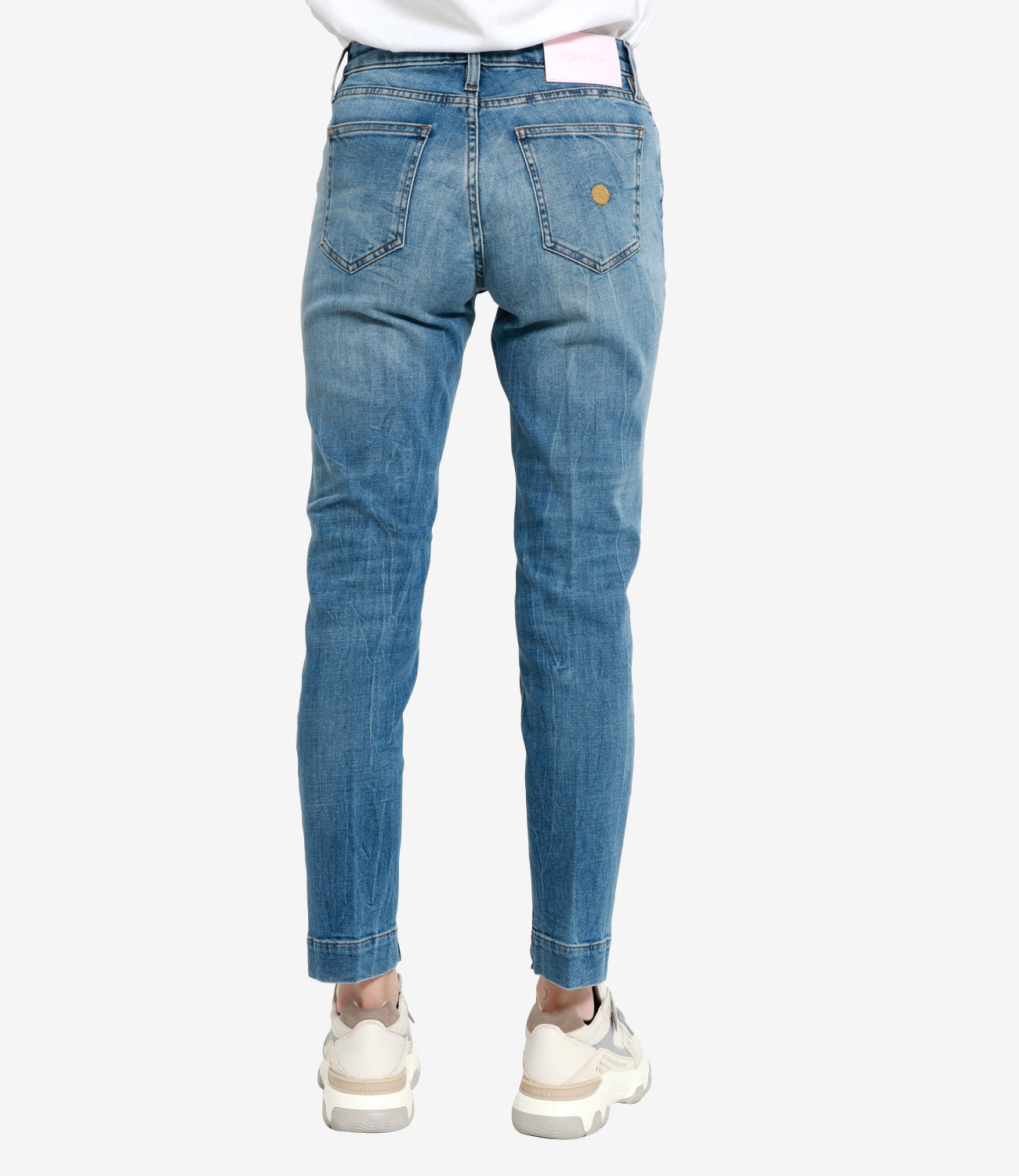 Enfiler le pantalon plus complet