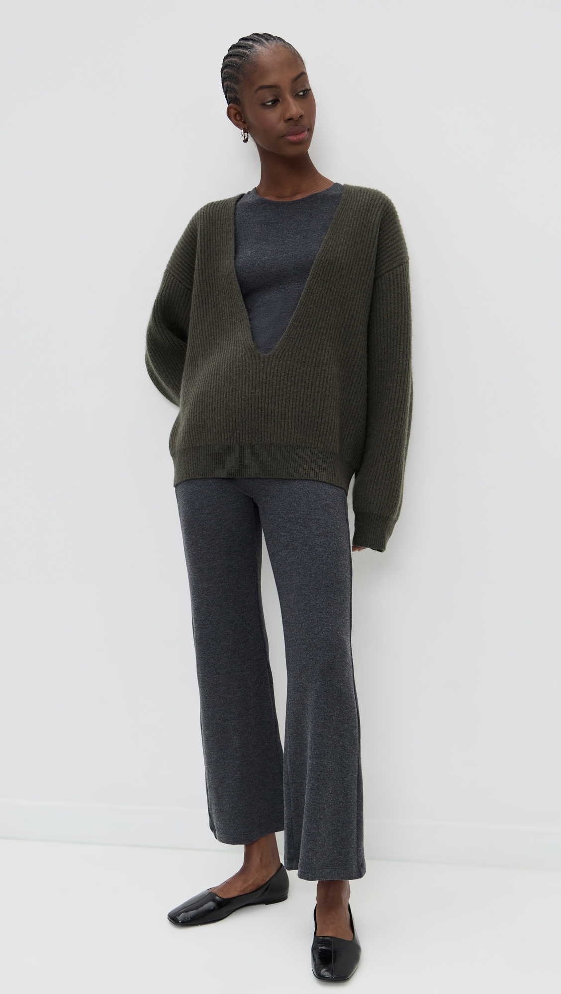 Deep V Neck Sweater DARK GREY L
