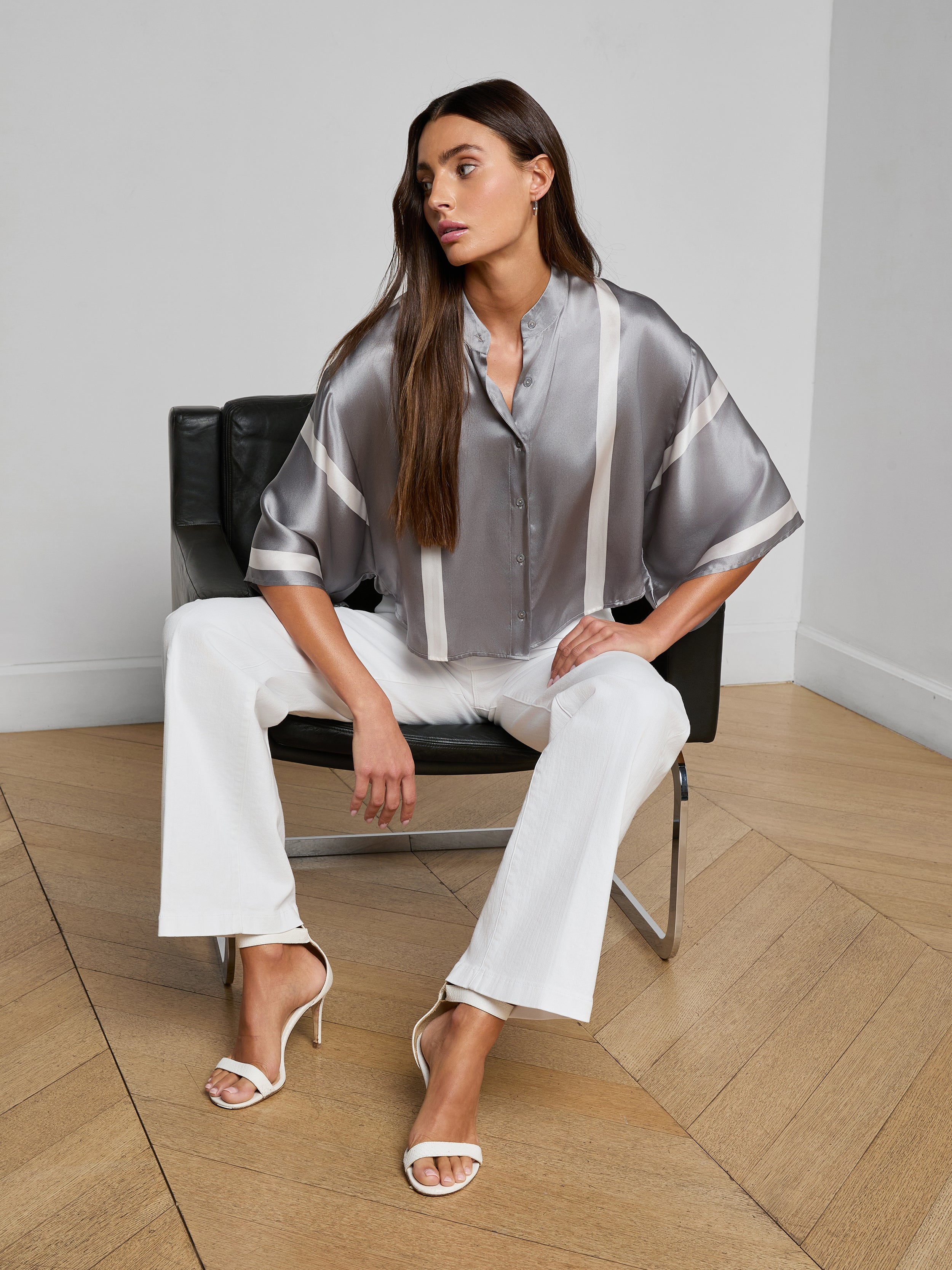 Dru Silk Blouse Top In Light Grey/white Placement Stripe