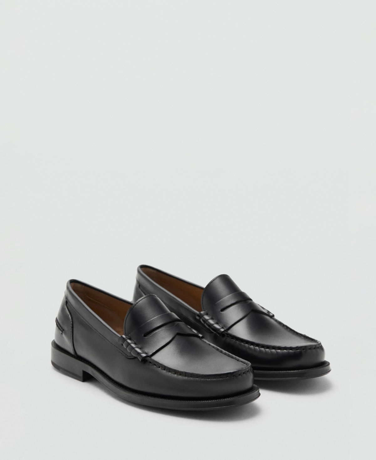 Men's Aged-Leather Loafers - Black