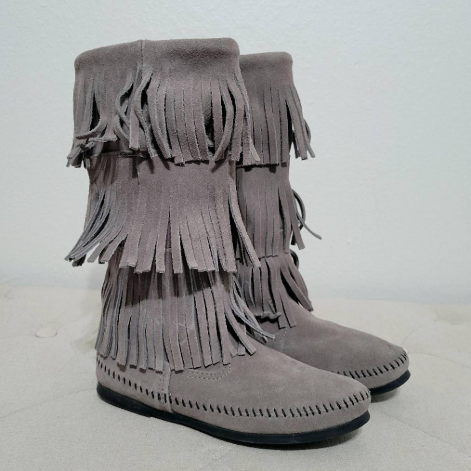 Women's 3 Layer Fringe Boots In Grey
