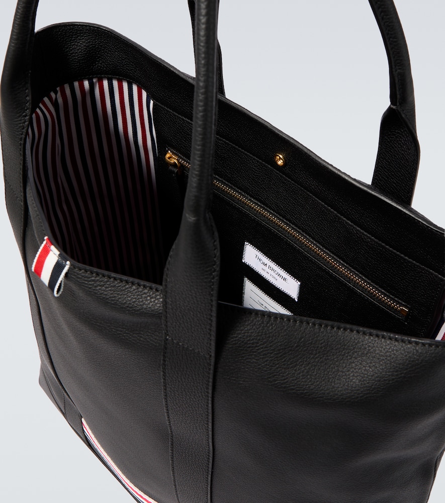 Leather tote bag