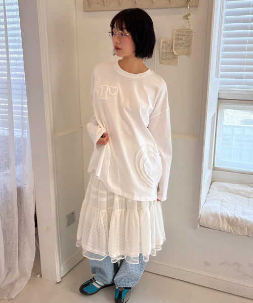 HEART EMBROIDERED LONG SLEEVE T SHIRT WHITE