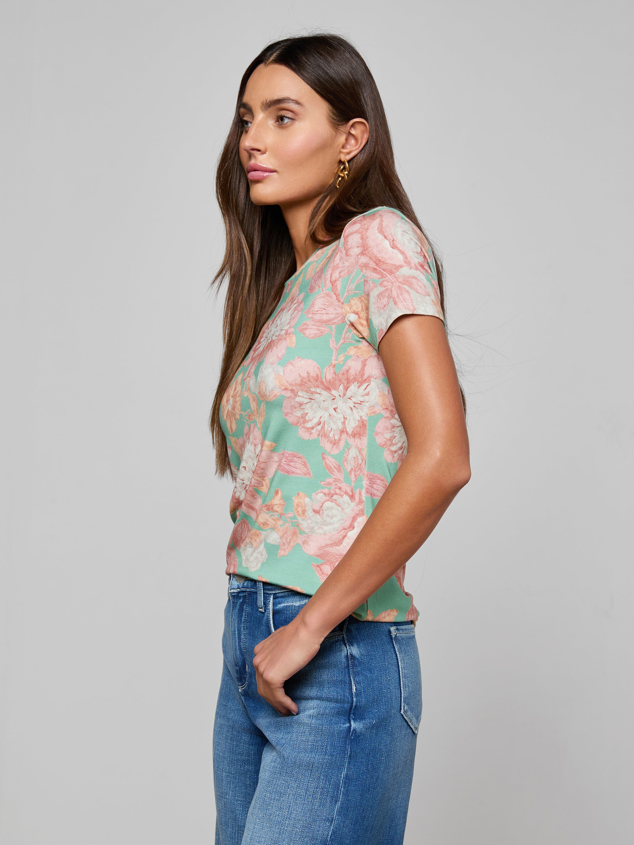 Ressi Fitted T-Shirt In Multi Soft Pastel Vintage Floral