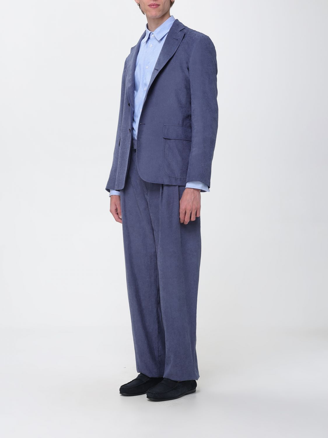 Suit Men color Blue