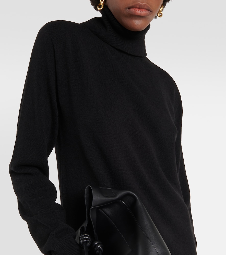 Cashmere midi dress