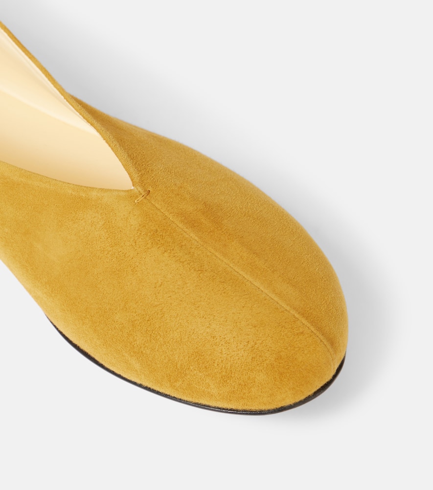 Tee suede ballet flats
