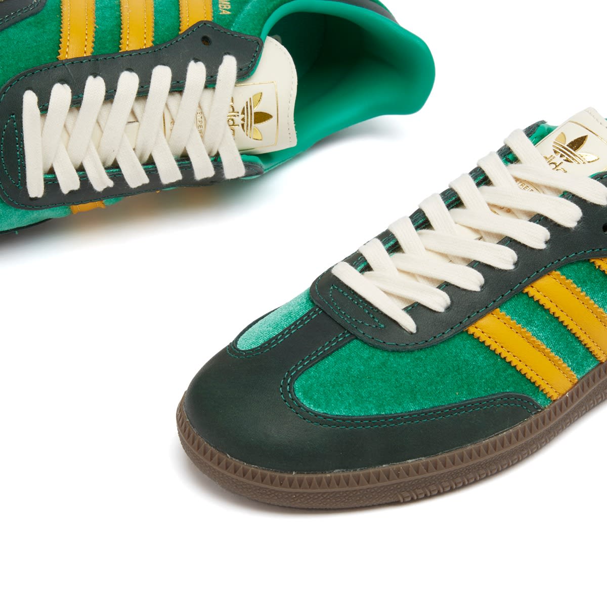 Women's Samba OG W Sneaker in Court Green/Preloved Yellow