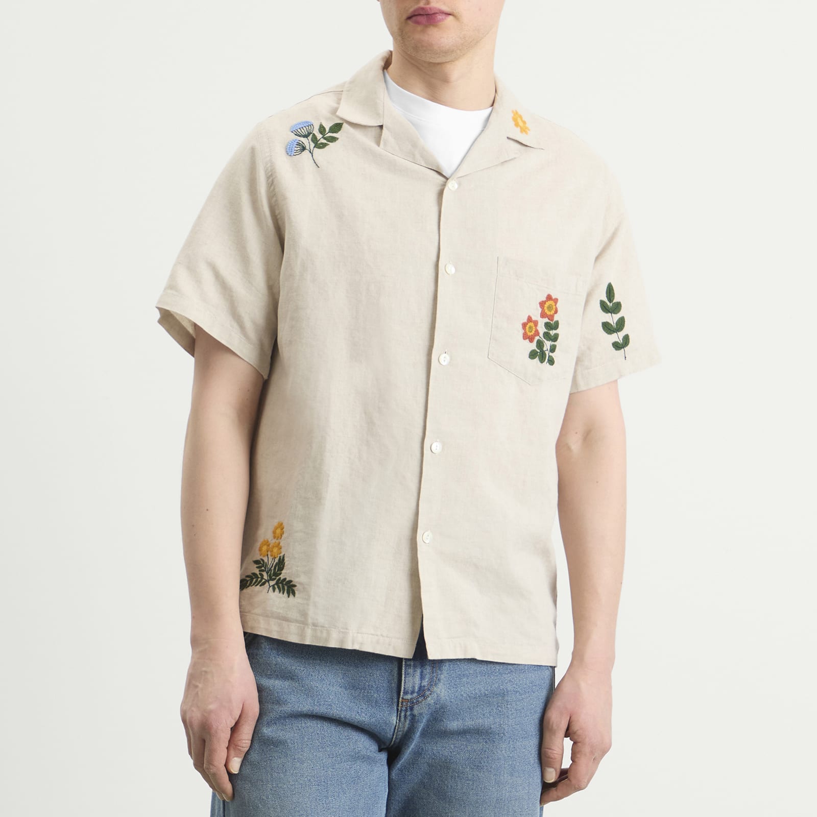 Men's Spring Embroidery Vacation Shirt in Natural