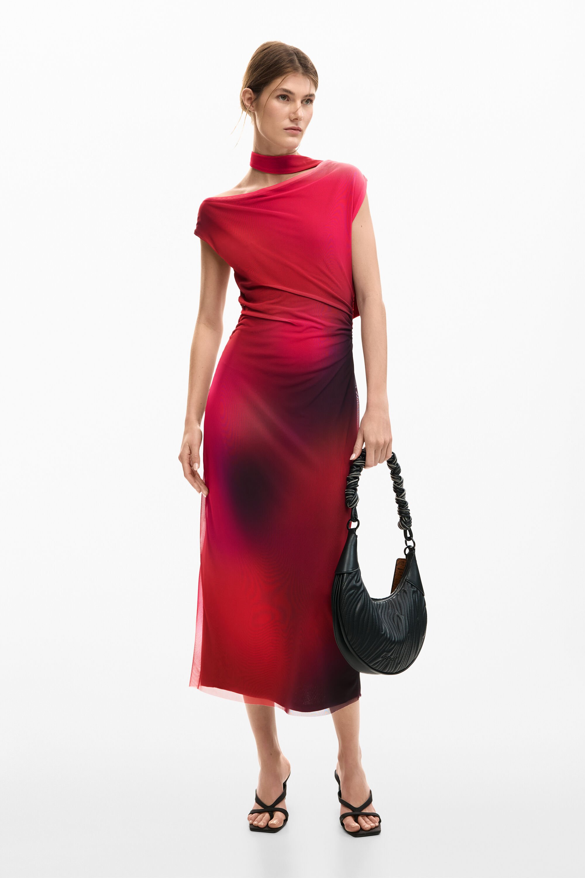 Asymmetric draped dre