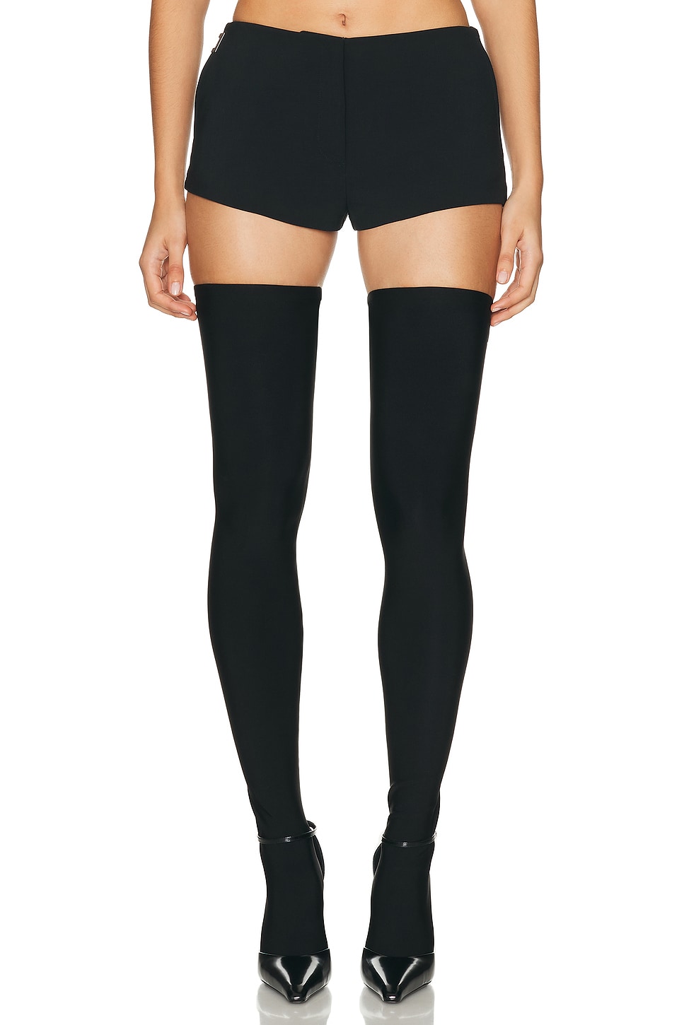 HAELO Brace Waist Tailored Shorts in Black. - XXS also in L, M, S