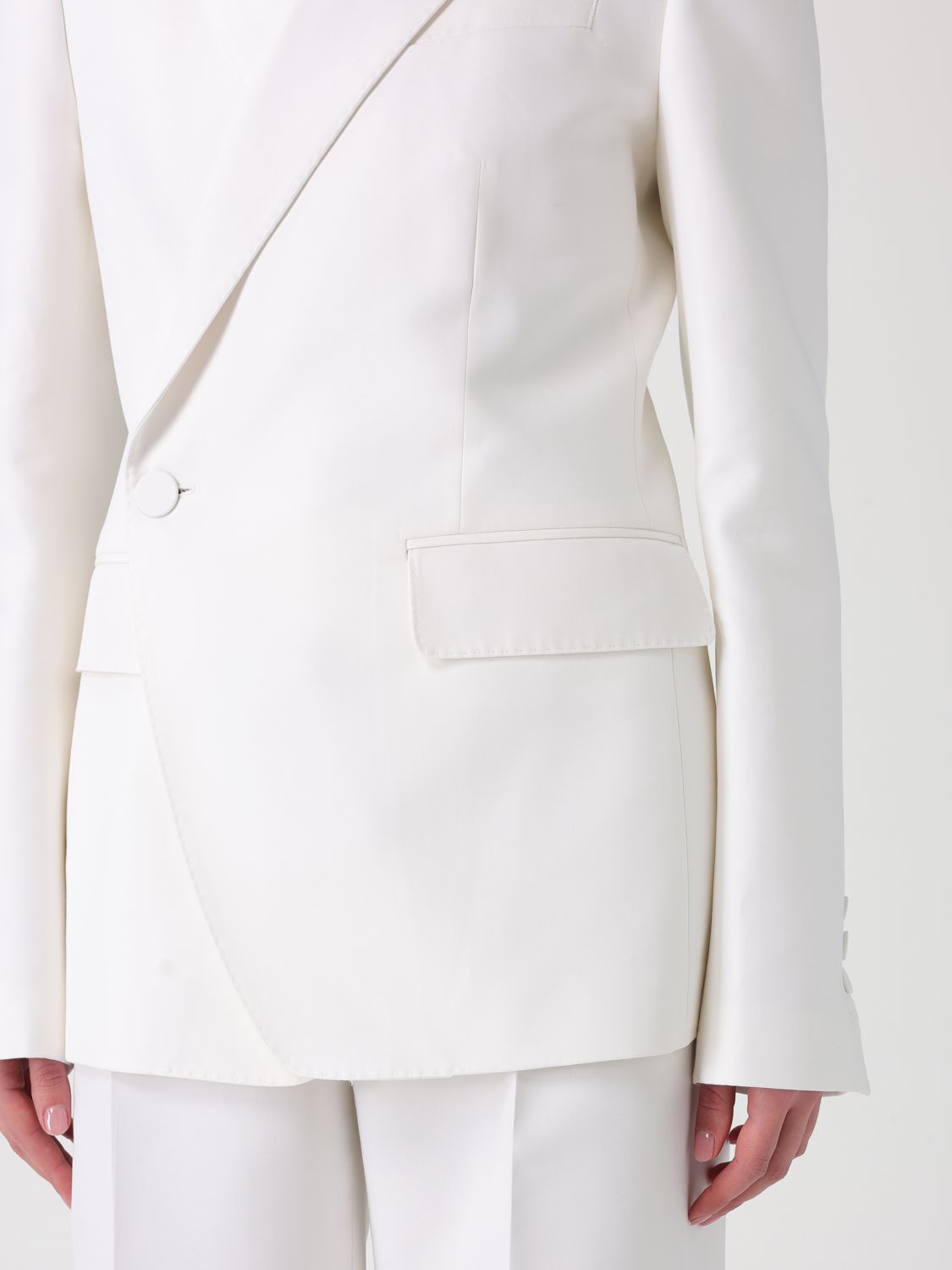 Suit Woman color White